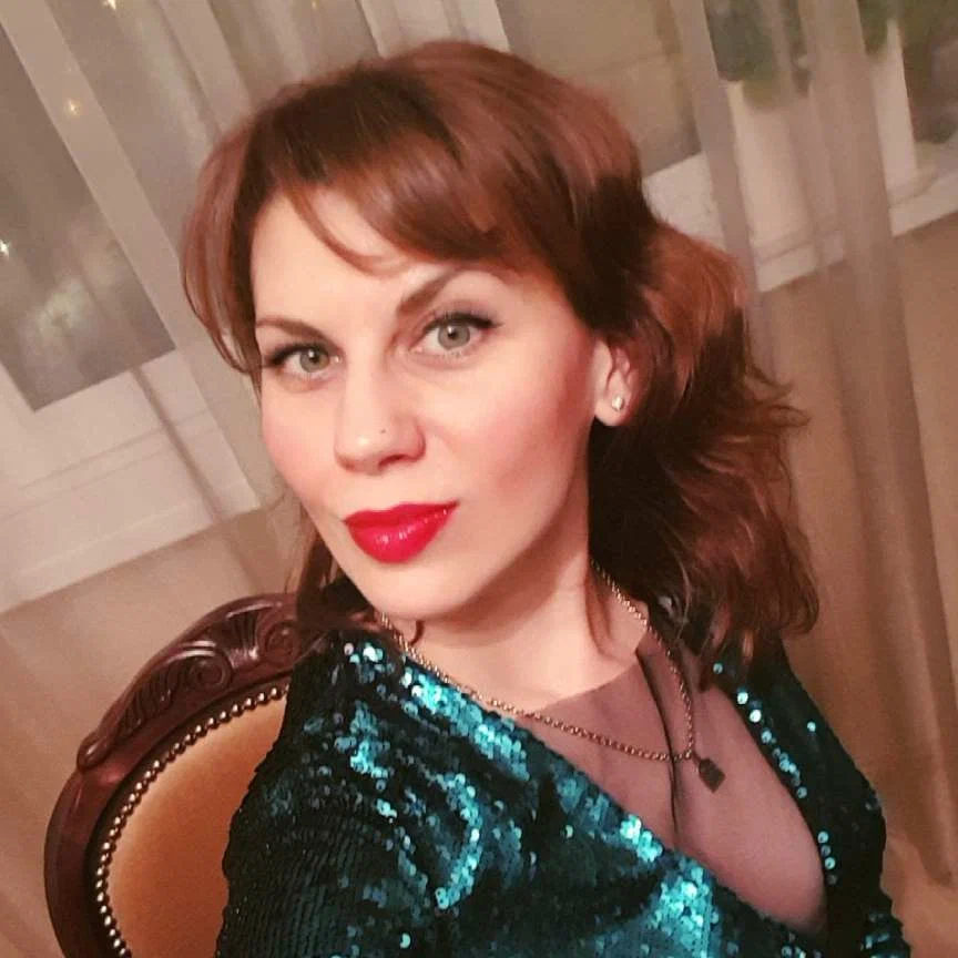 Maya D.